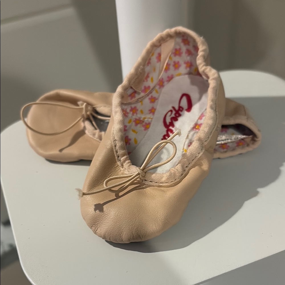 Capezio Kids Toddler Unisex Ballet Shoes in Ballet Pink Size 8N